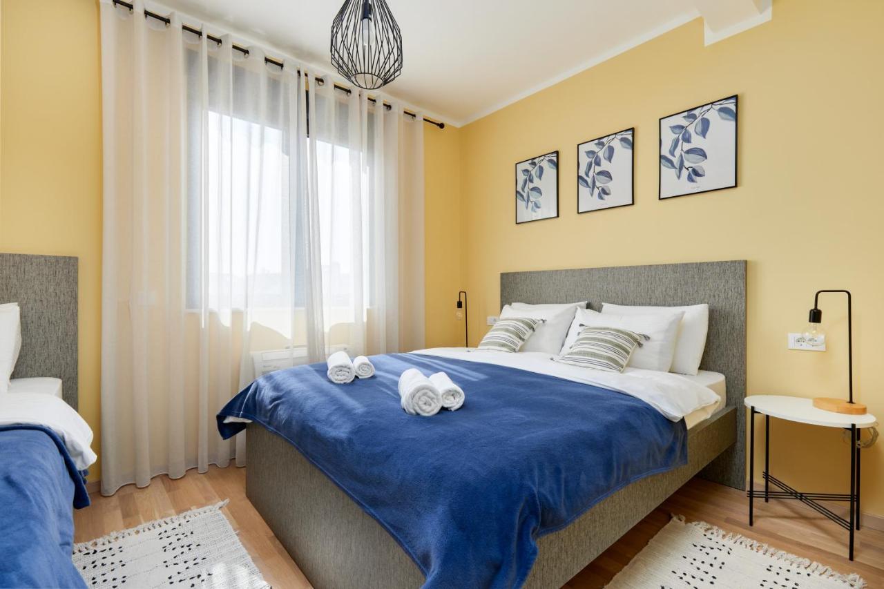 Premium-Designed Apartments Tivat Exterior photo